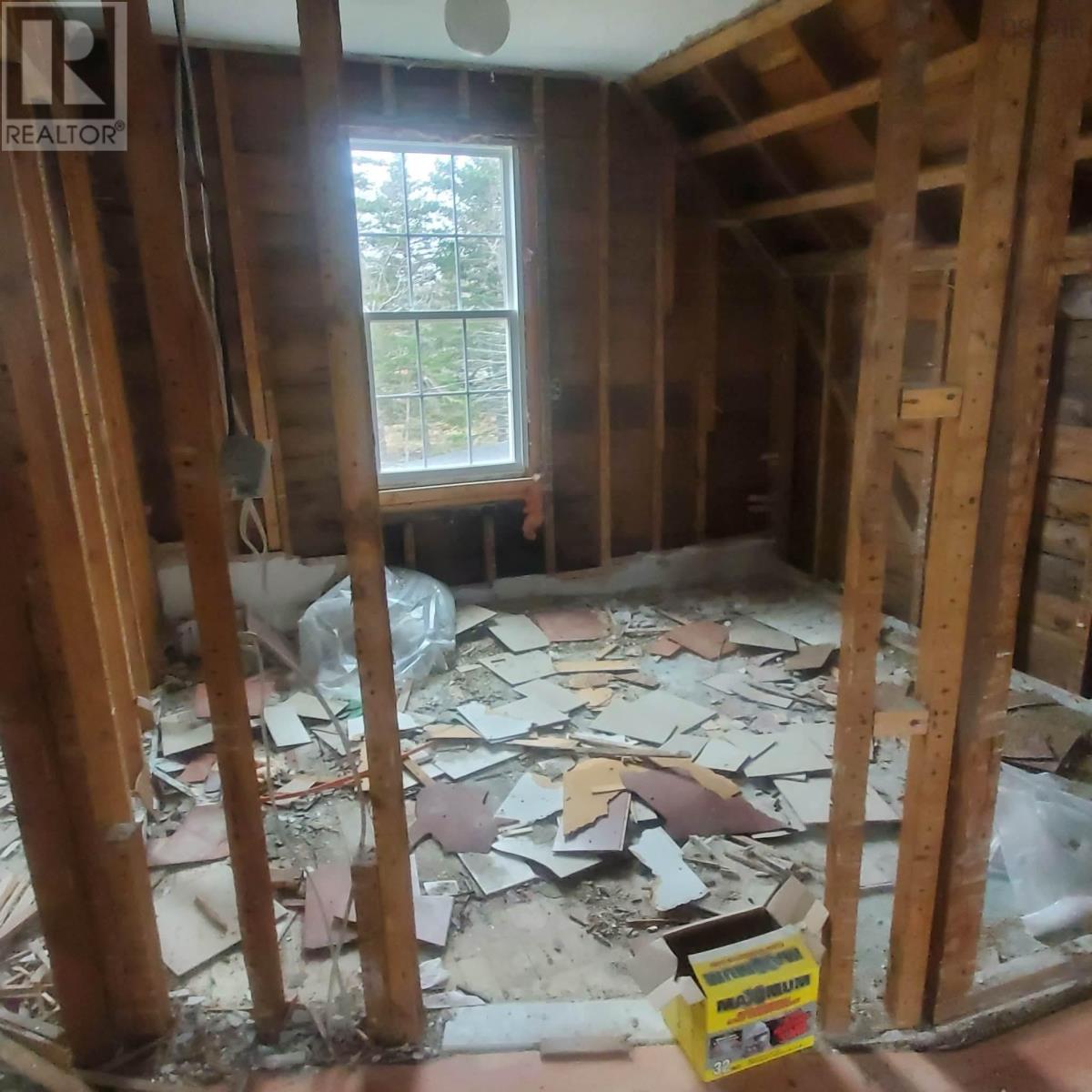 7 Centennial Street Property Photo 16