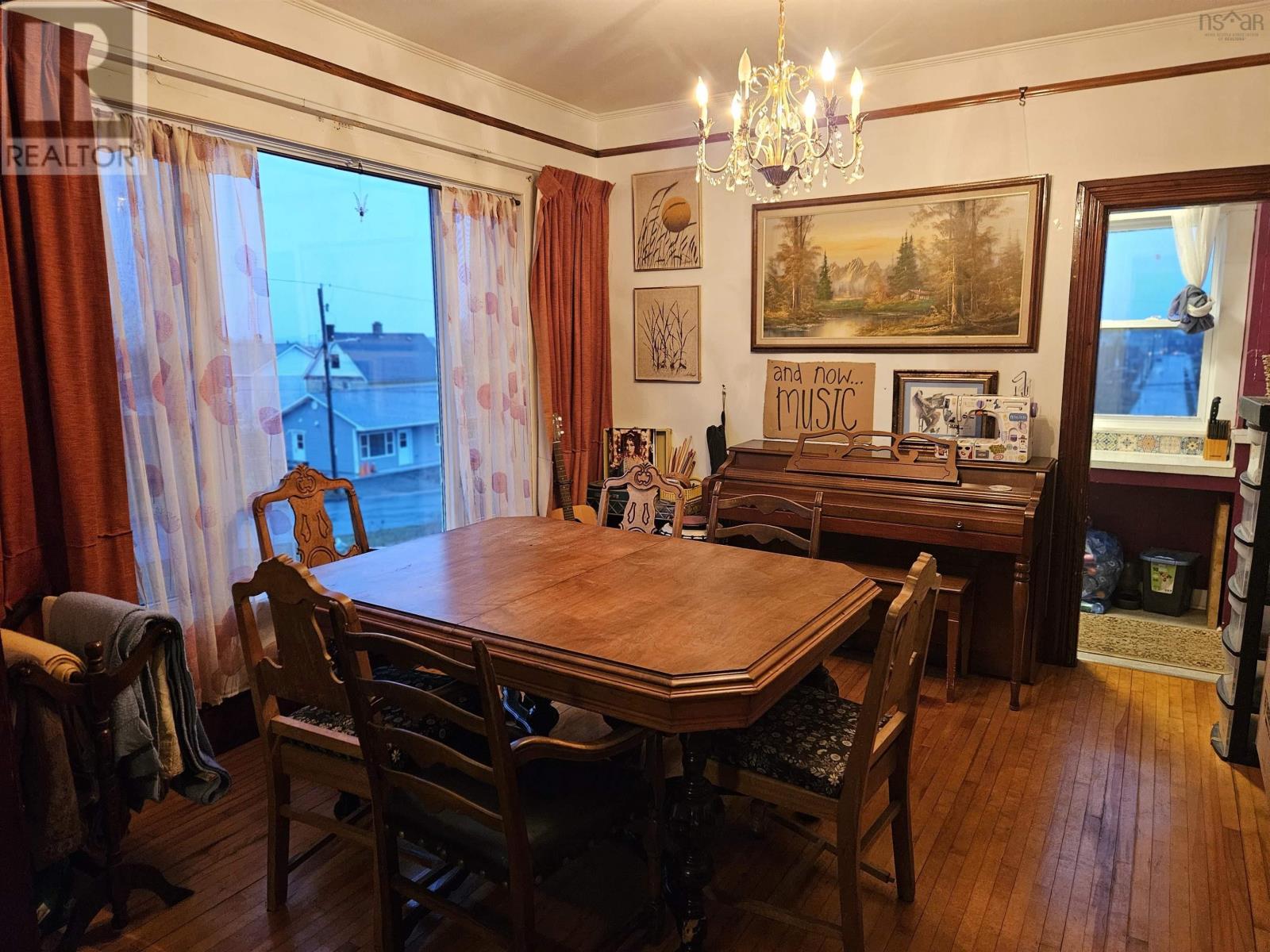 53 East Street Property Photo 6