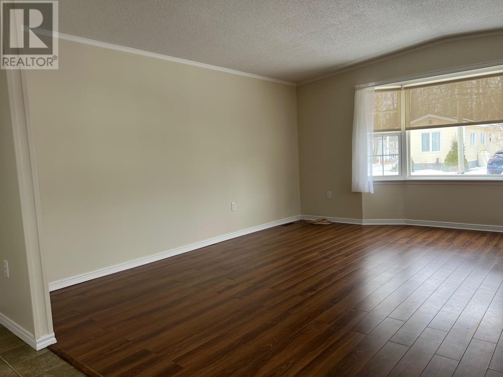 18 Dale Drive Property Photo 5