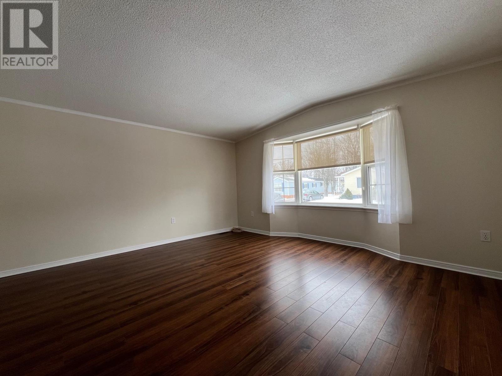 18 Dale Drive Property Photo 8