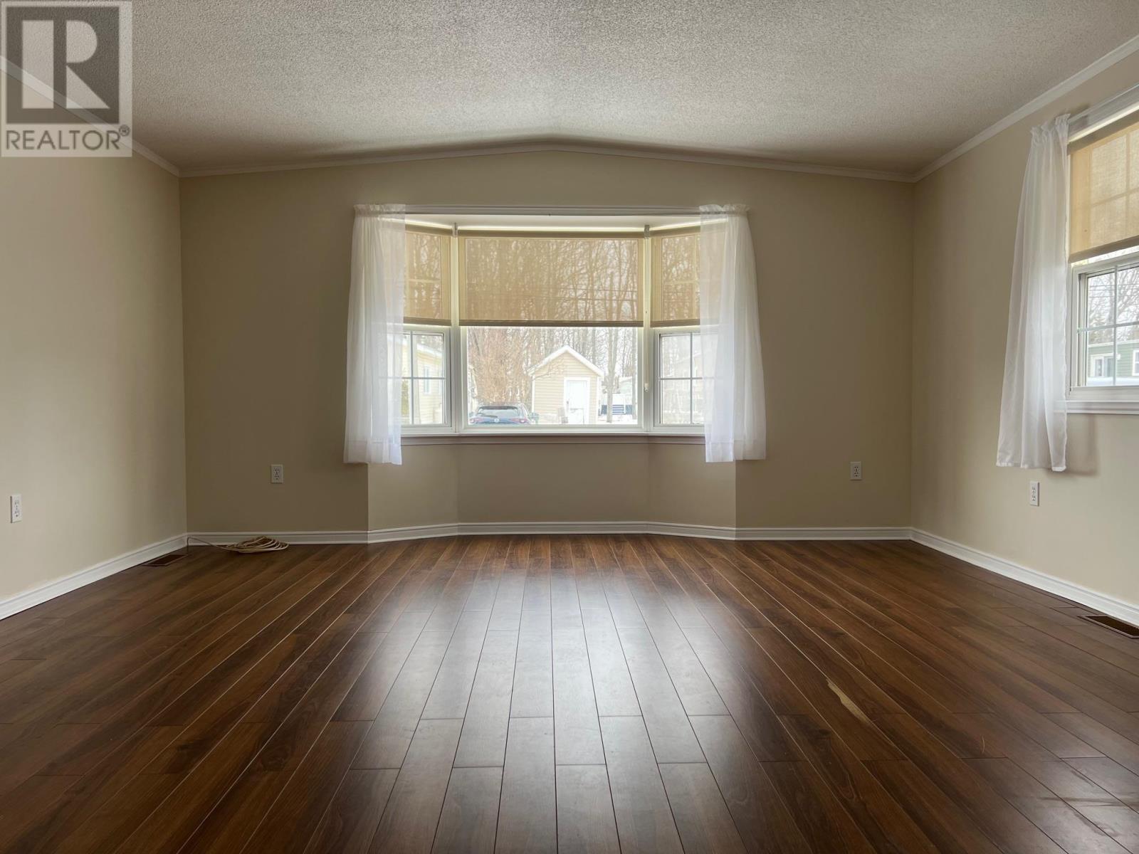 18 Dale Drive Property Photo 9