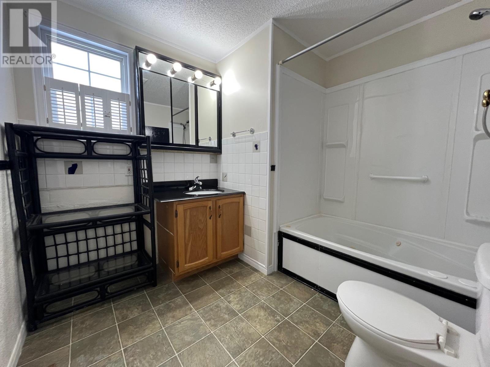 18 Dale Drive Property Photo 16