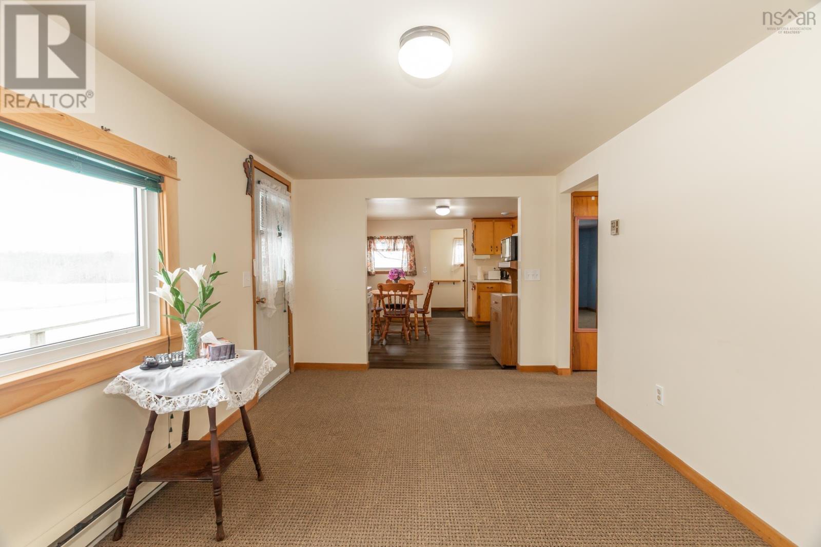 638 French Road Property Photo 19