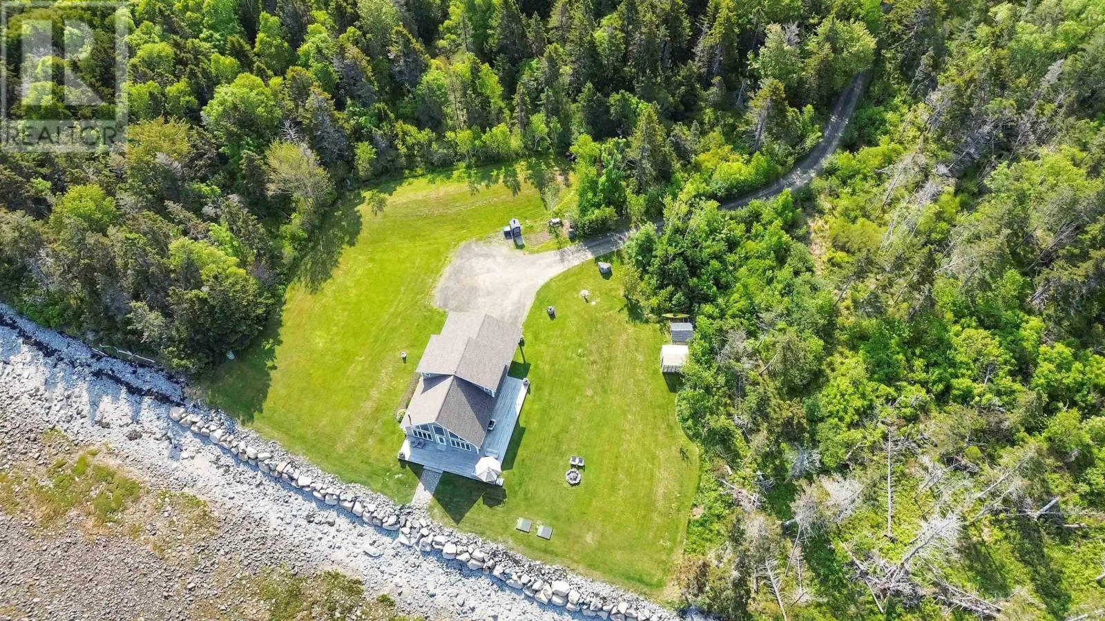 463 Fort Point Road Property Photo 11