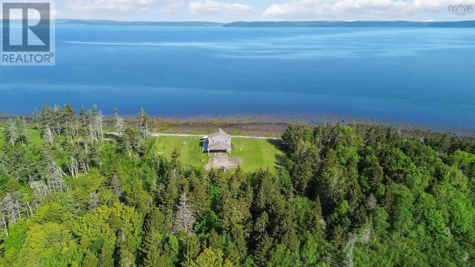 463 Fort Point Road Property Photo 13