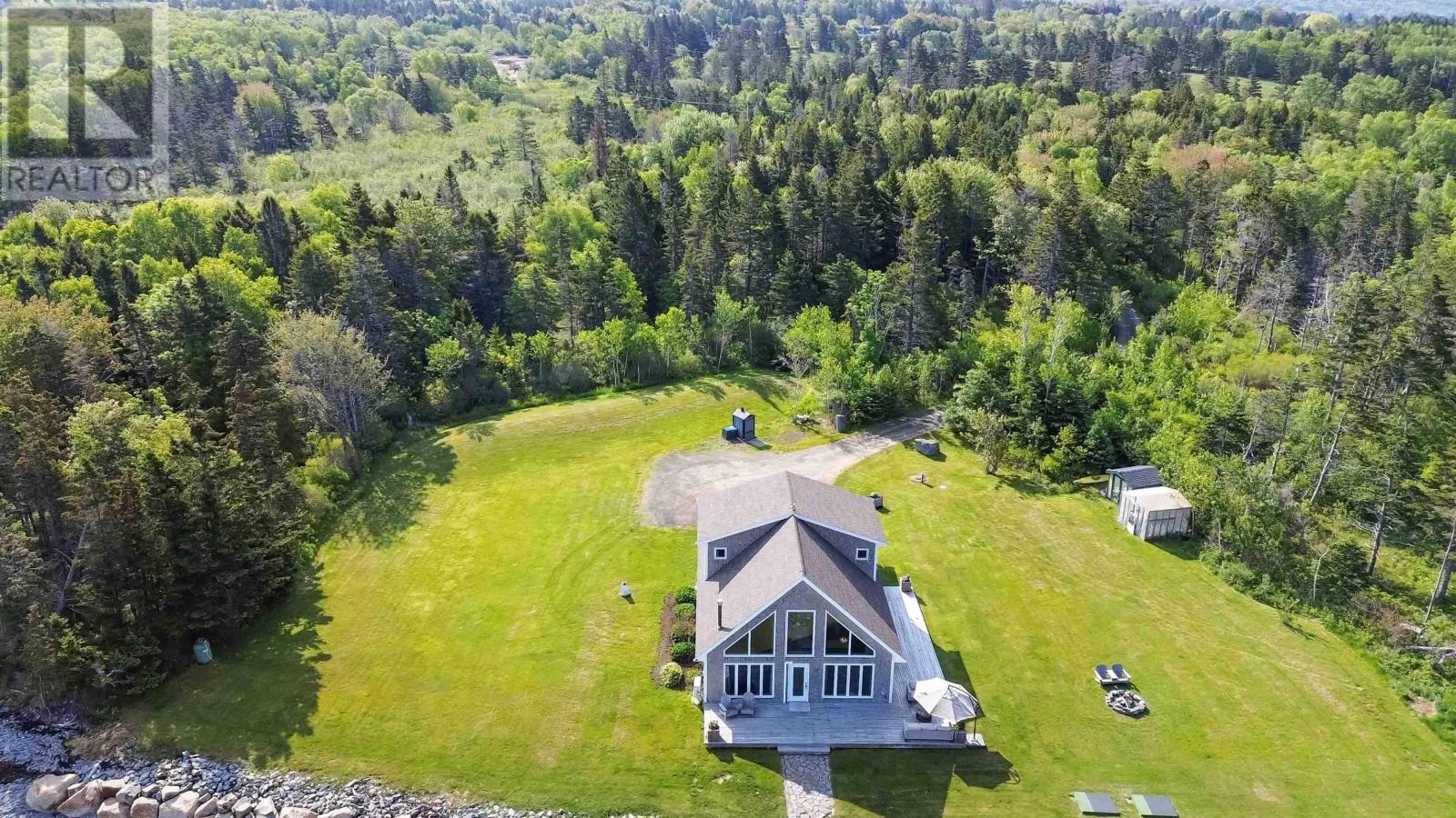 463 Fort Point Road Property Photo 14