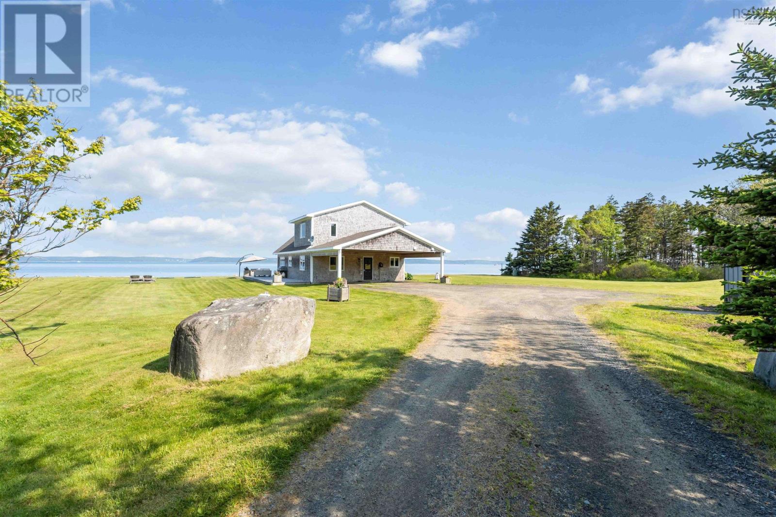 463 Fort Point Road Property Photo 16