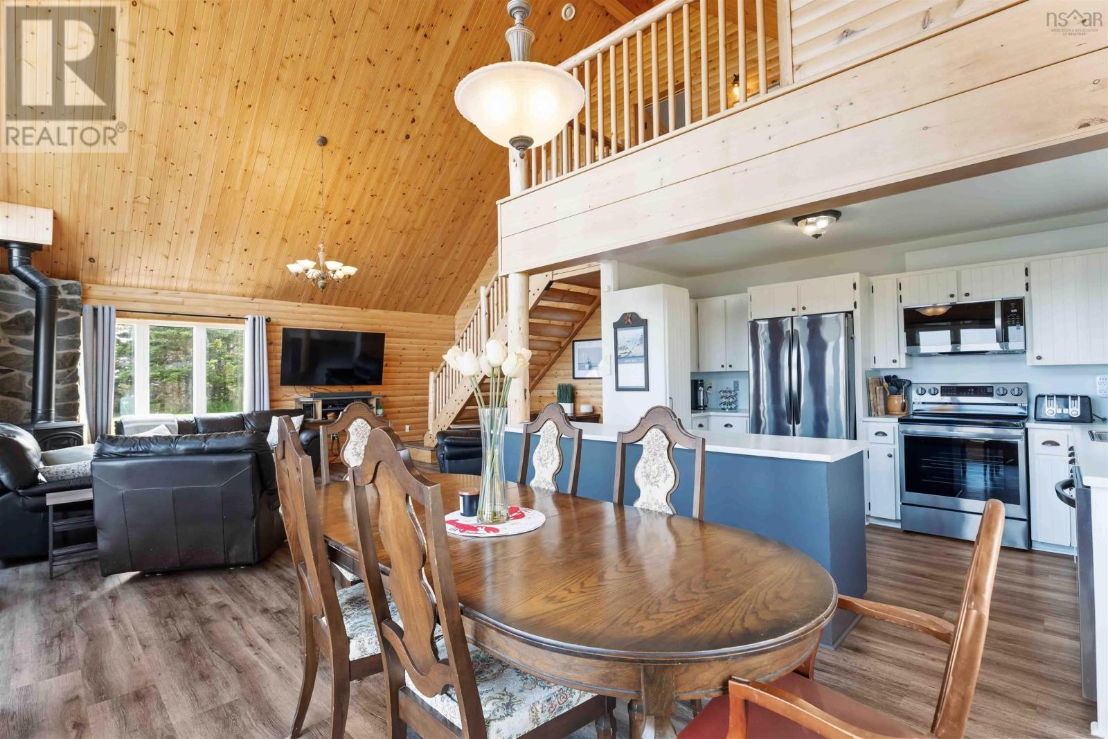 463 Fort Point Road Property Photo 32