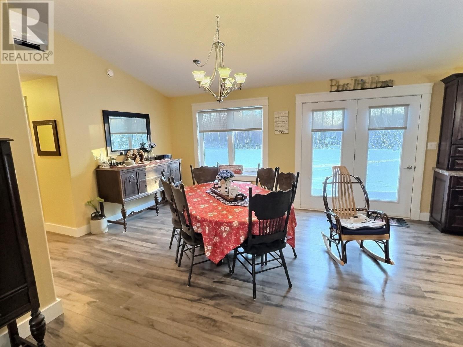 8559 St Peters Road Property Photo 4