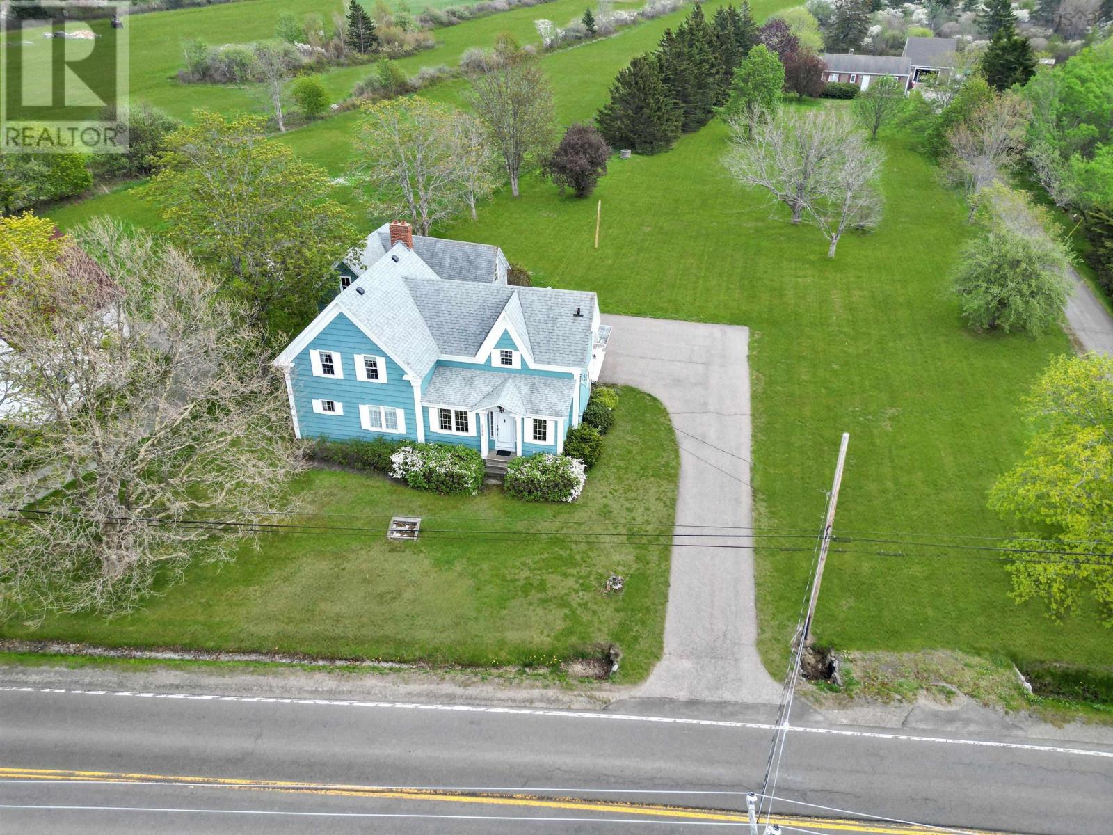 3152 Highway 1 Property Photo 2