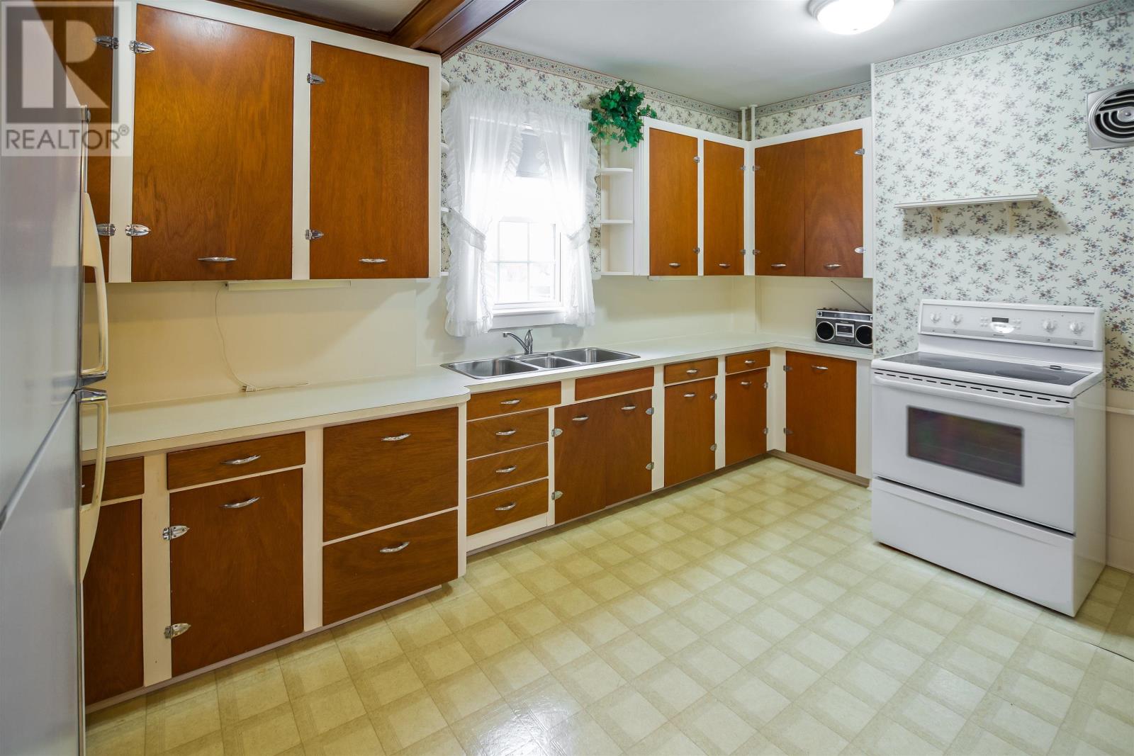 3152 Highway 1 Property Photo 7