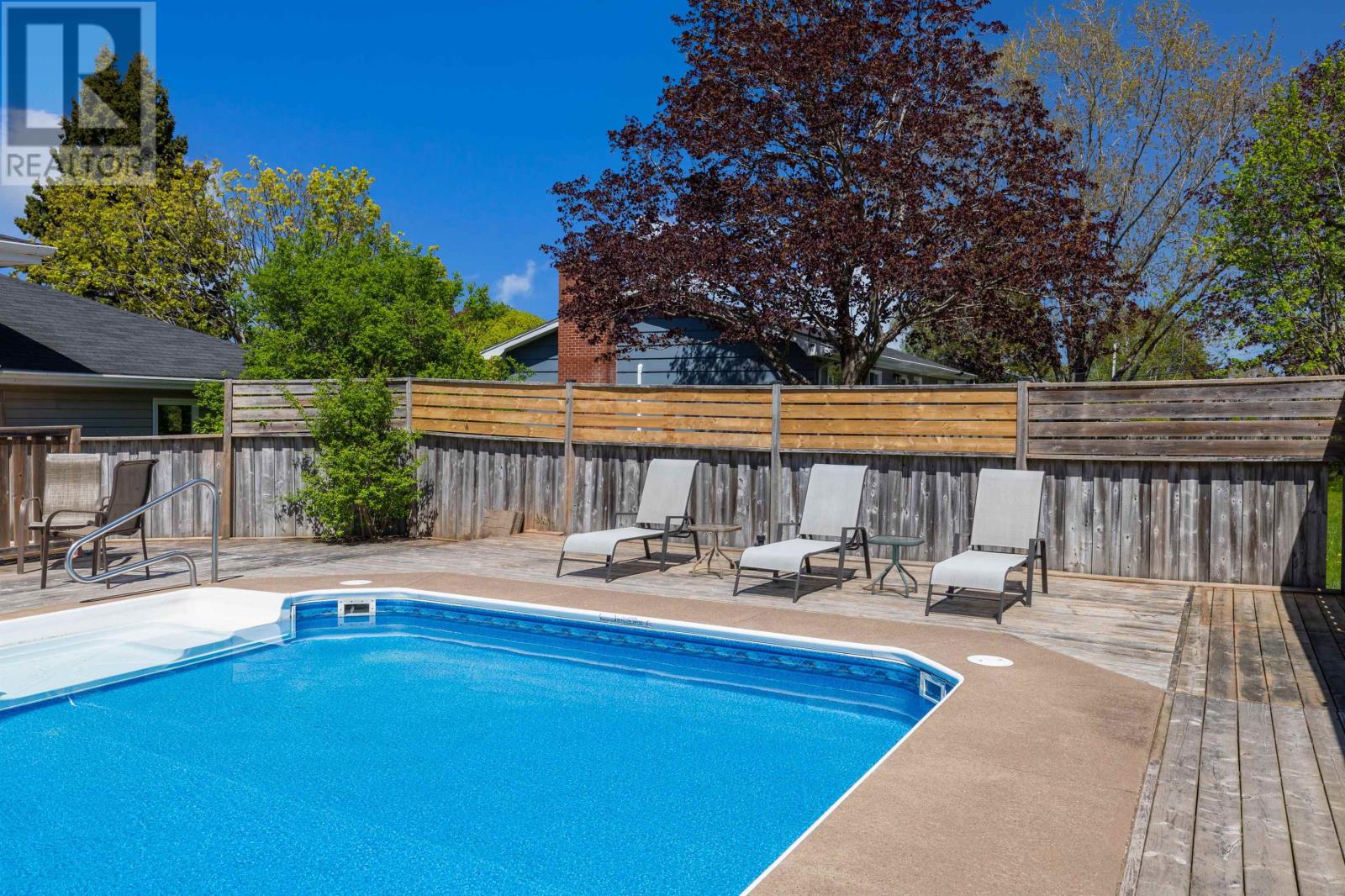 5 Ferguson Drive Property Photo 3