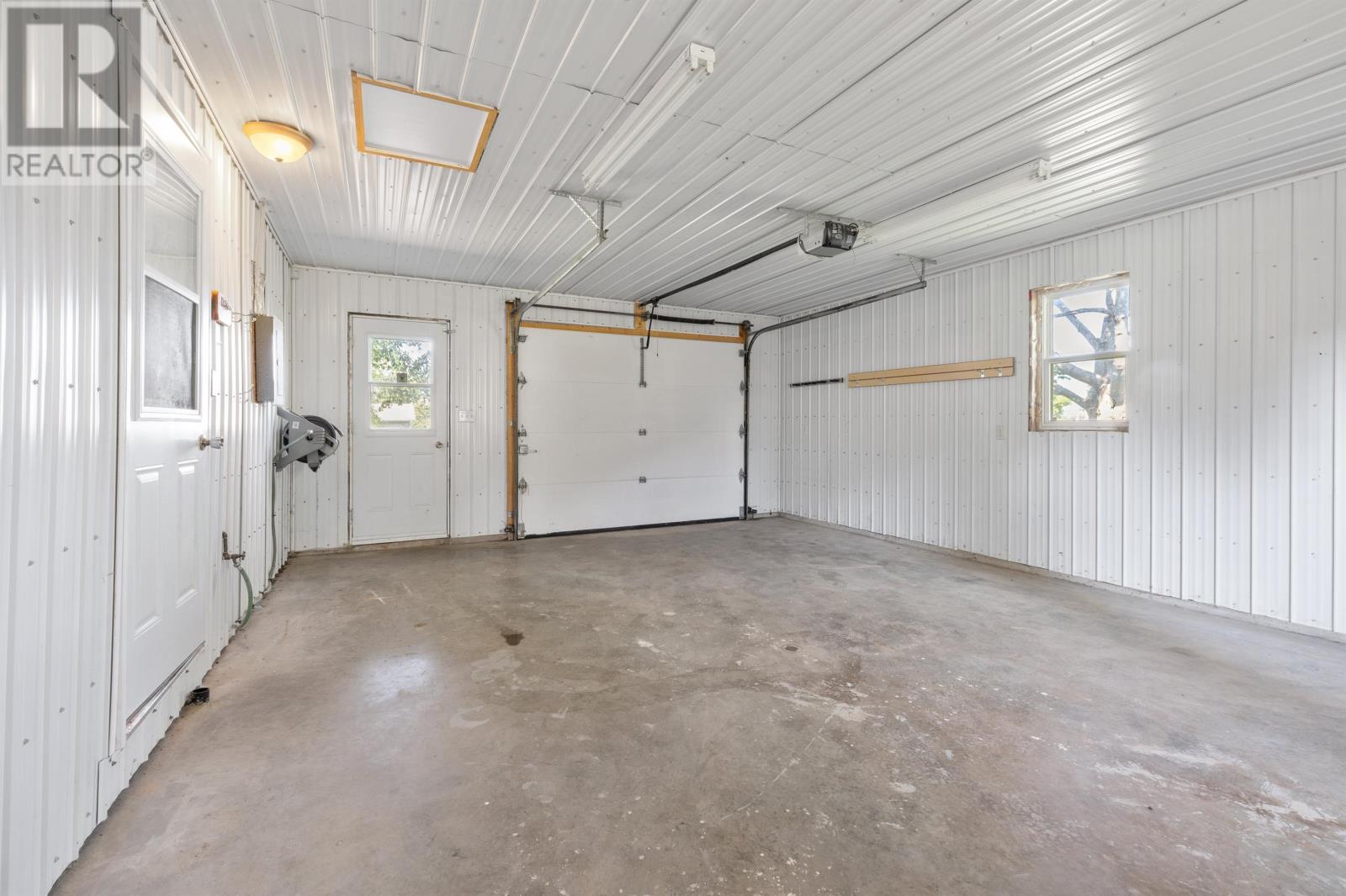5 Ferguson Drive Property Photo 36