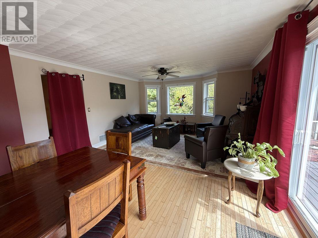 446 Fox River Road Property Photo 14