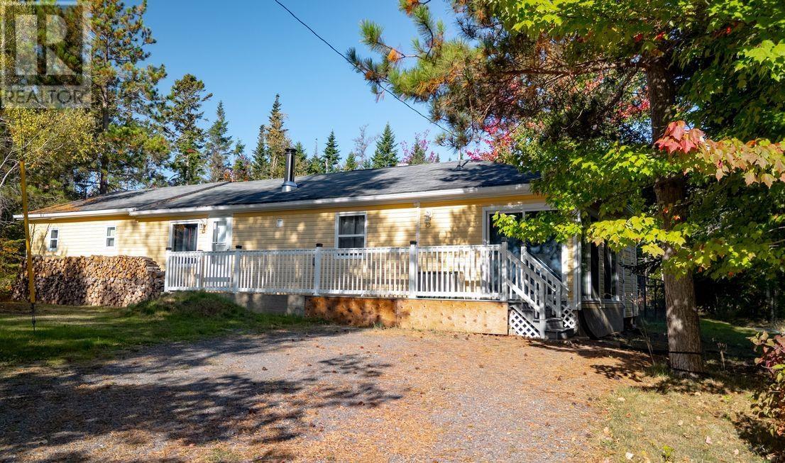 446 Fox River Road Property Photo 5