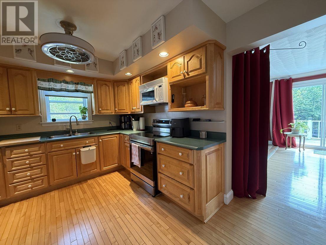 446 Fox River Road Property Photo 18