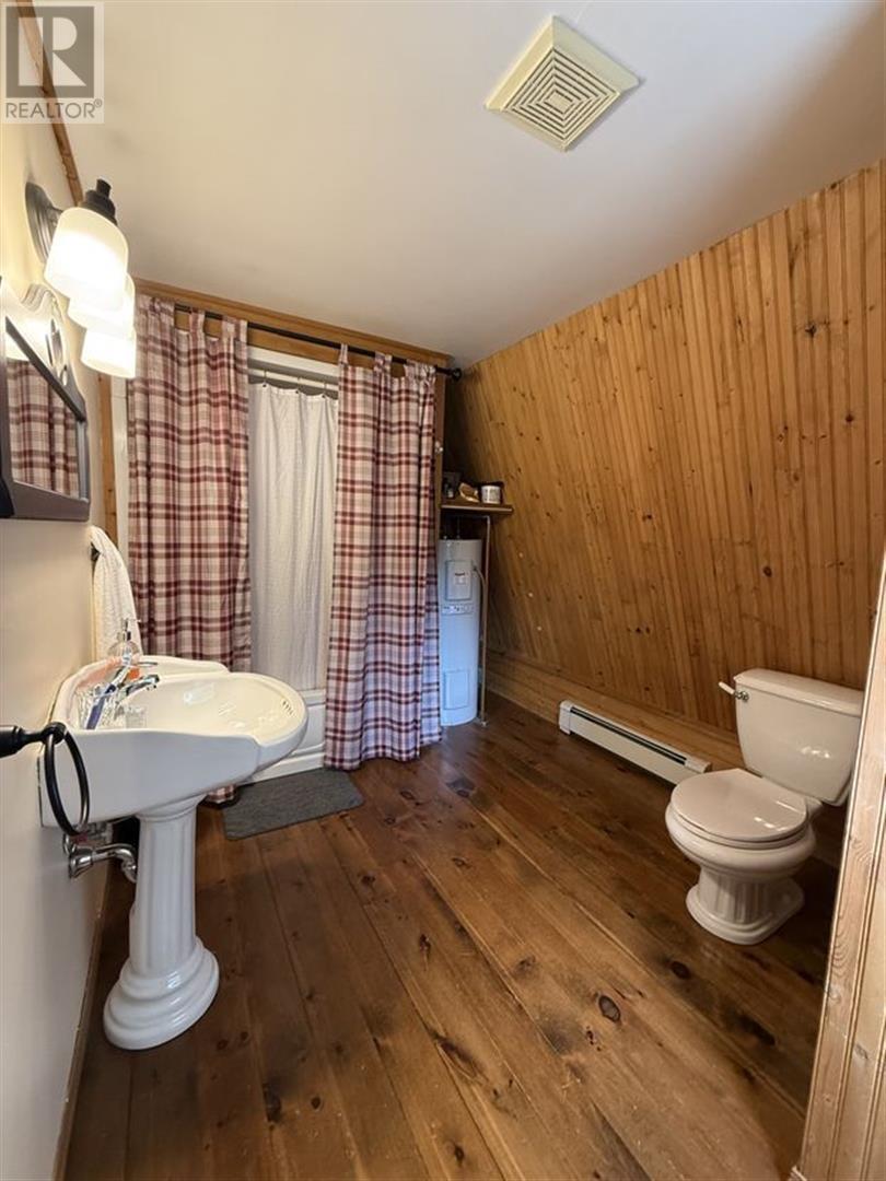 446 Fox River Road Property Photo 33