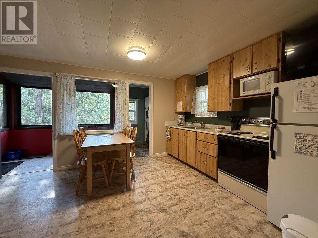 446 Fox River Road Property Photo 40