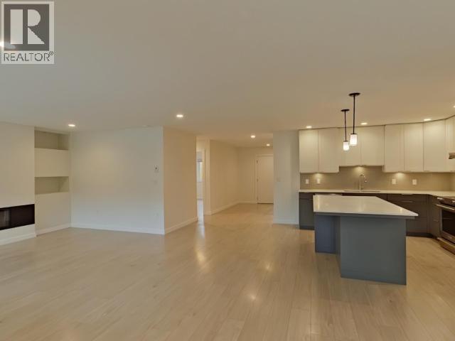 7129 Edgehill Crescent Property Photo 15