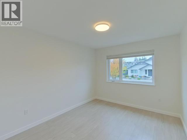 7129 Edgehill Crescent Property Photo 24