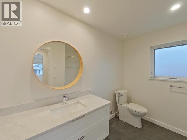 7129 Edgehill Crescent Property Photo 27