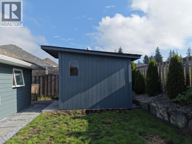 7129 Edgehill Crescent Property Photo 48