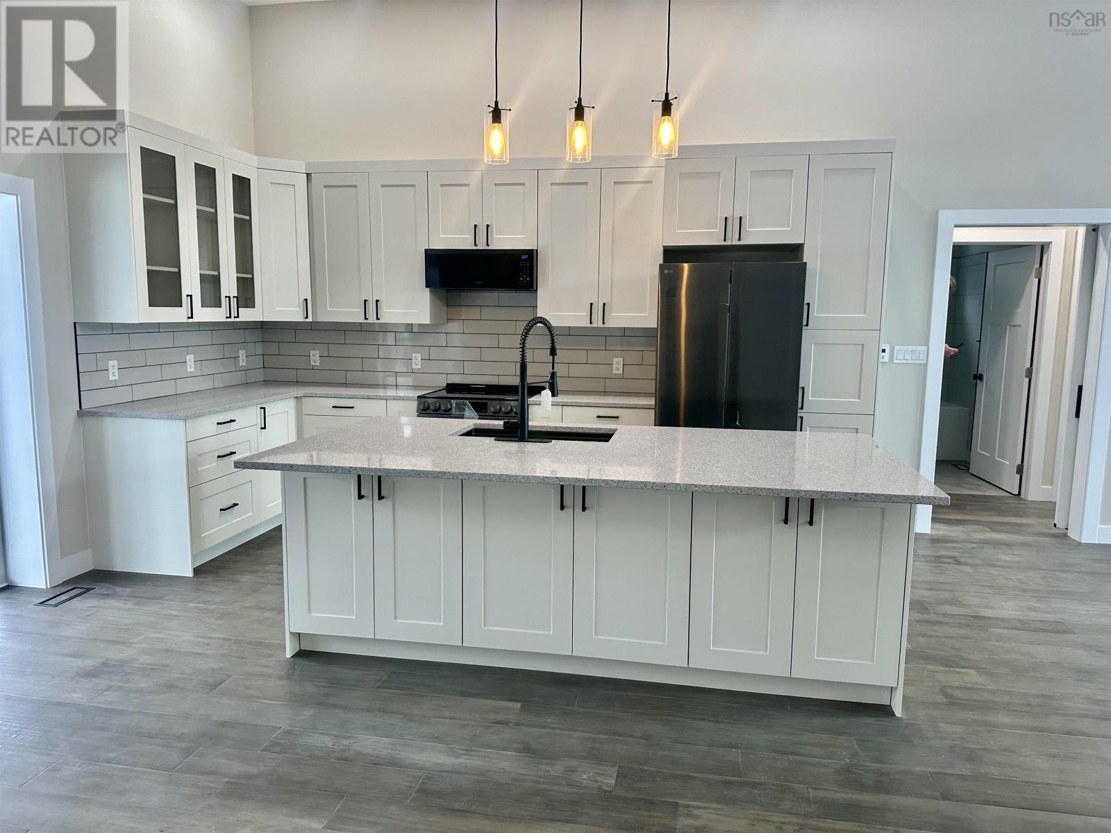 11 Chiavari Close Property Photo 14
