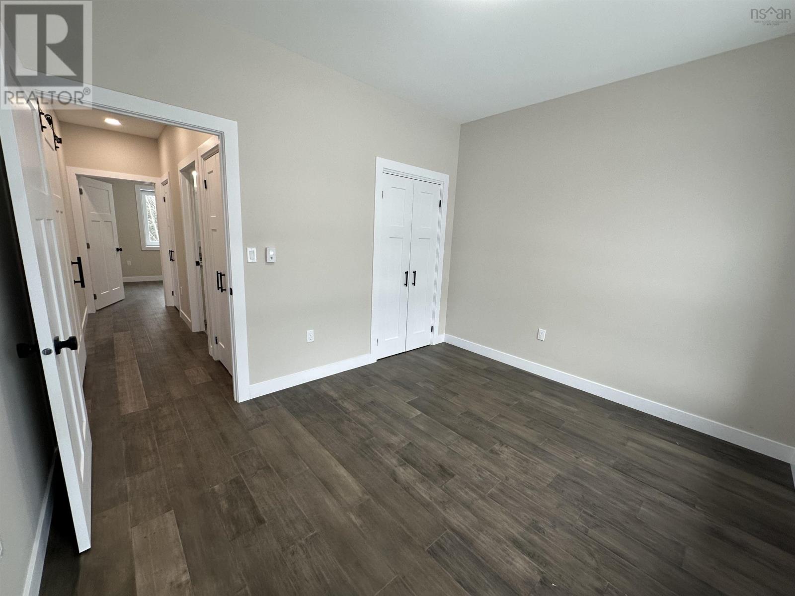 11 Chiavari Close Property Photo 27