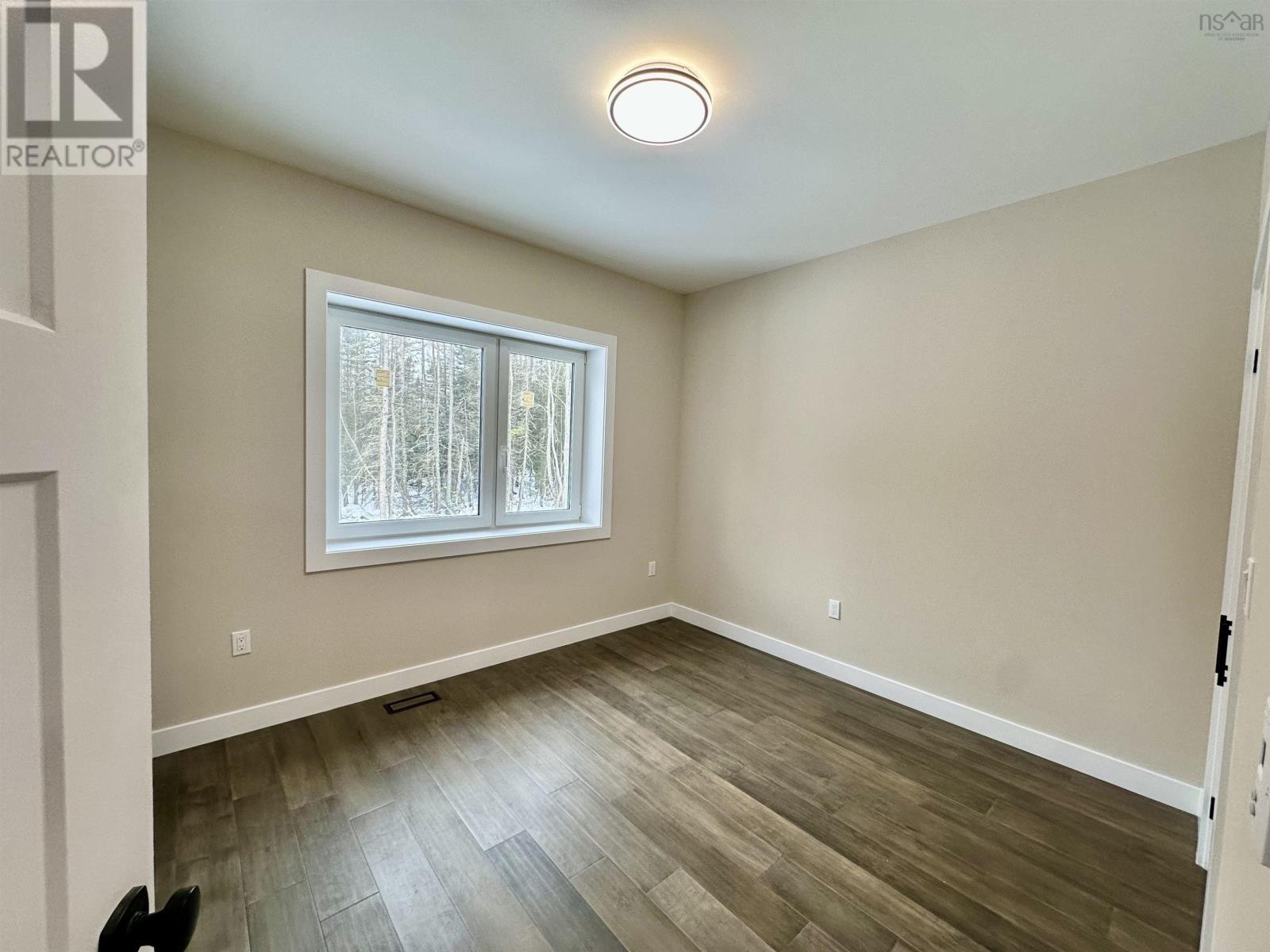 11 Chiavari Close Property Photo 29