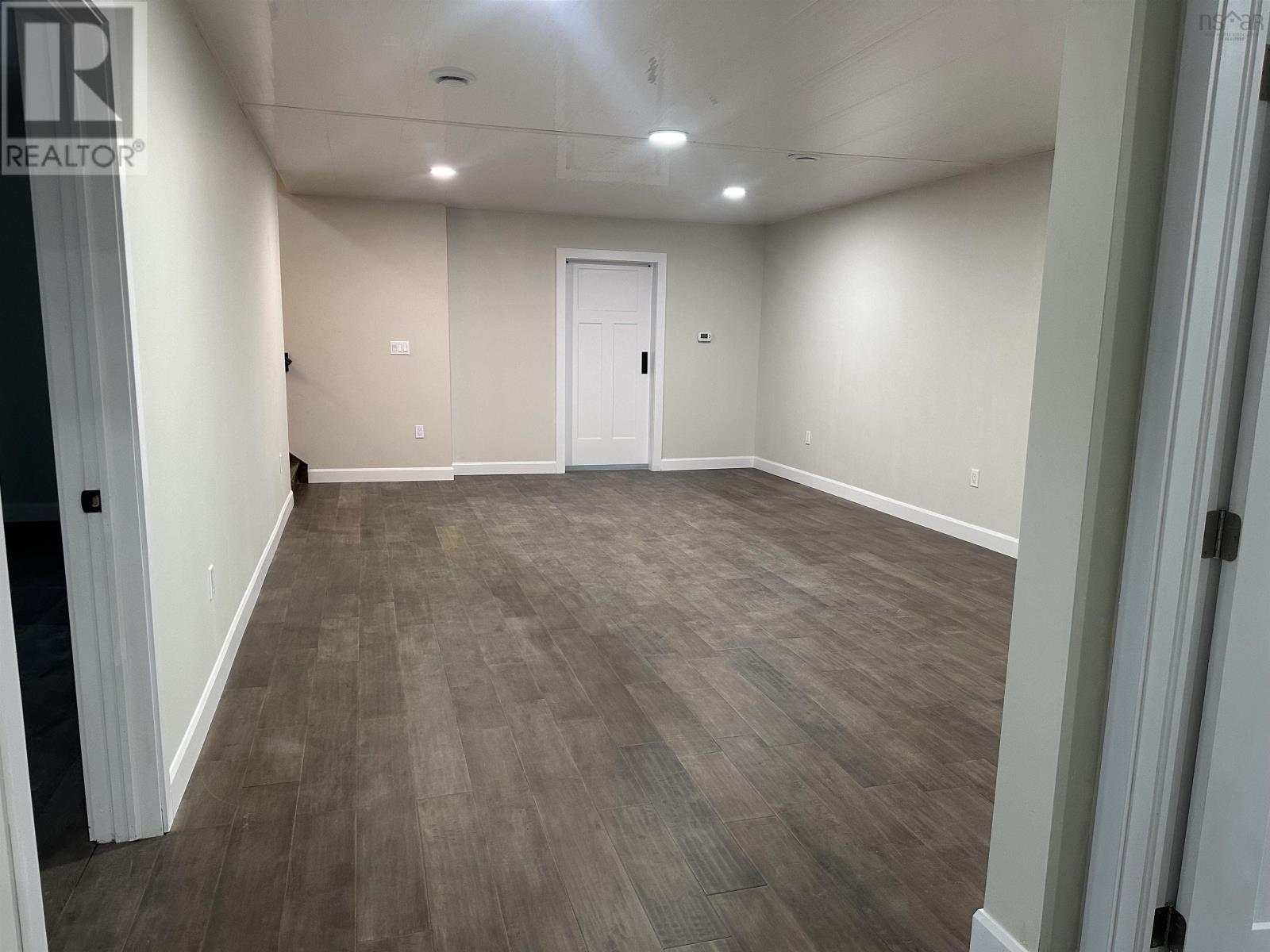 11 Chiavari Close Property Photo 35