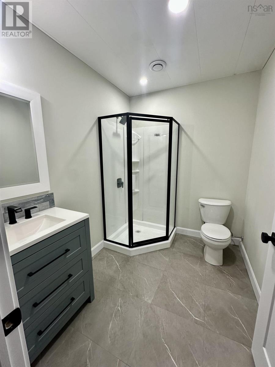 11 Chiavari Close Property Photo 36