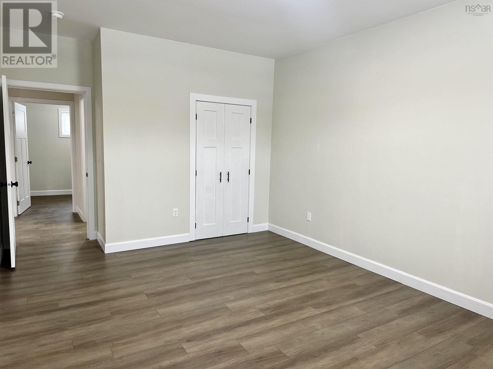 11 Chiavari Close Property Photo 38