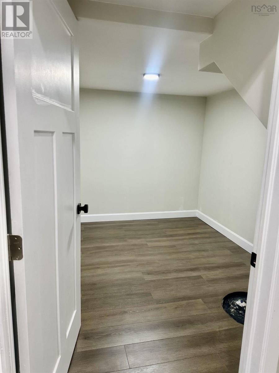 11 Chiavari Close Property Photo 39