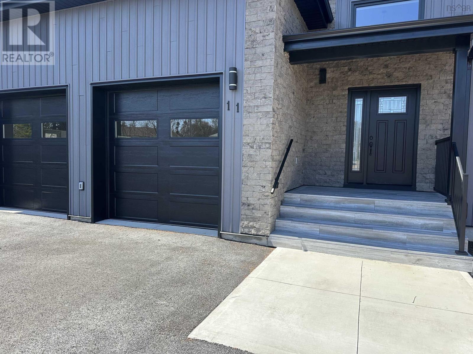 11 Chiavari Close Property Photo 47