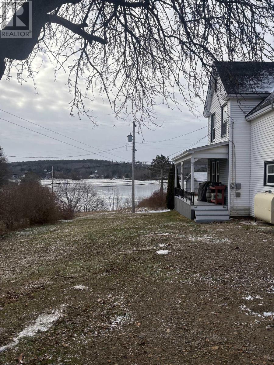 13720 Highway 3 Property Photo 5