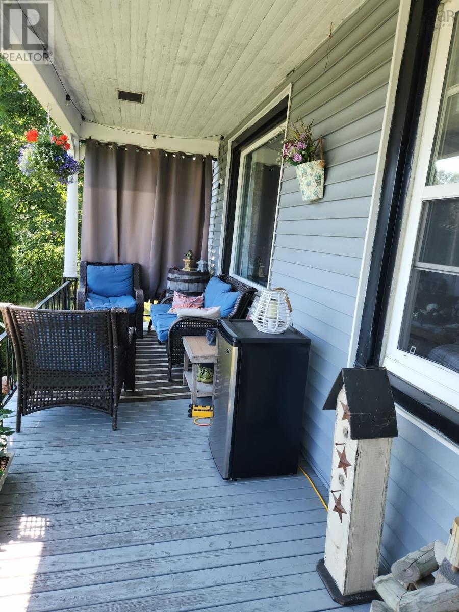 13720 Highway 3 Property Photo 9