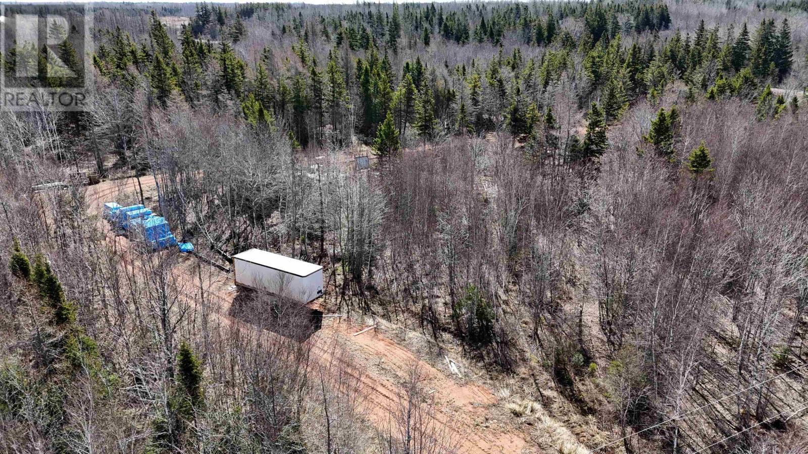 Centerline Road Property Photo 16