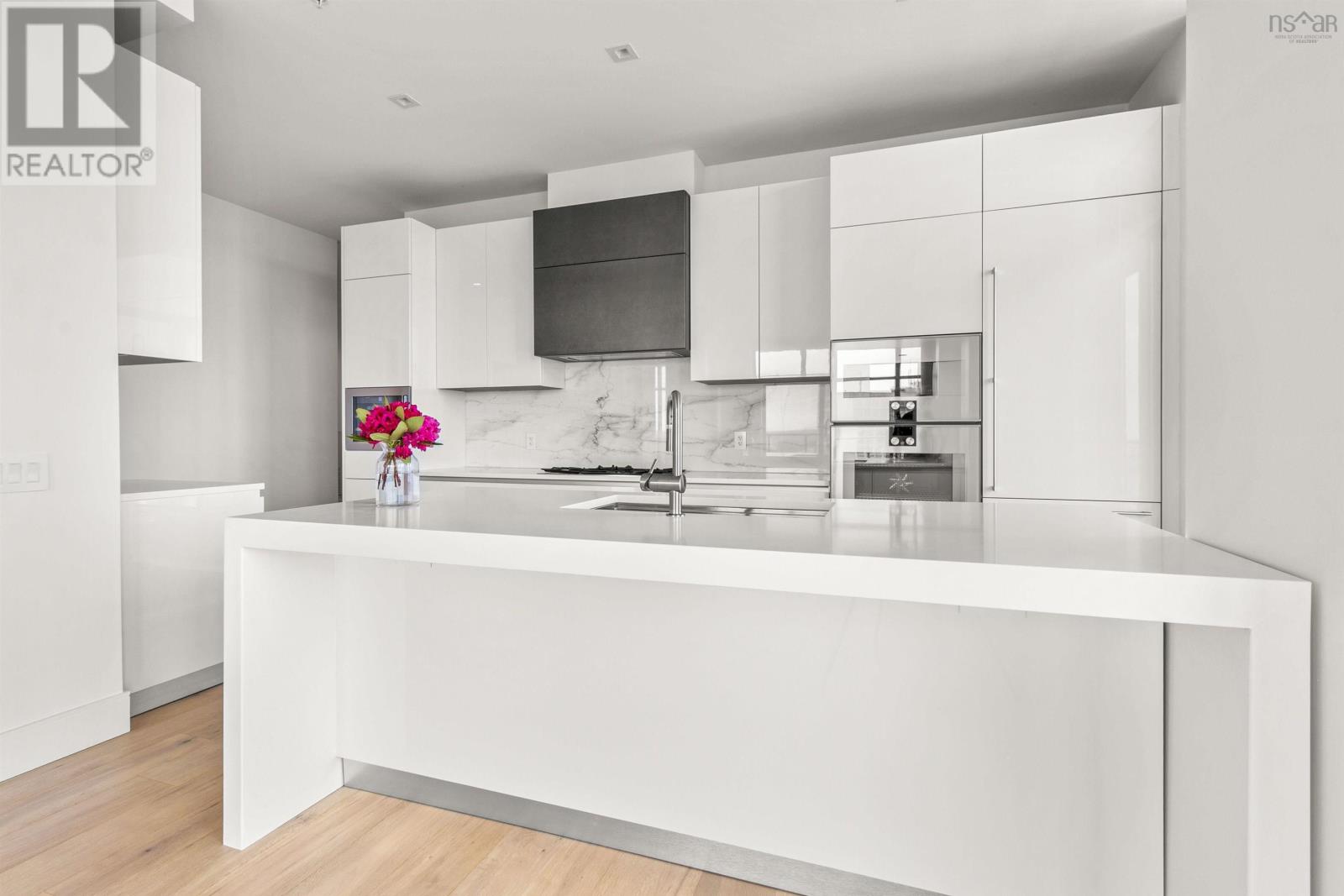 2303 1650 Granville Street Property Photo 9