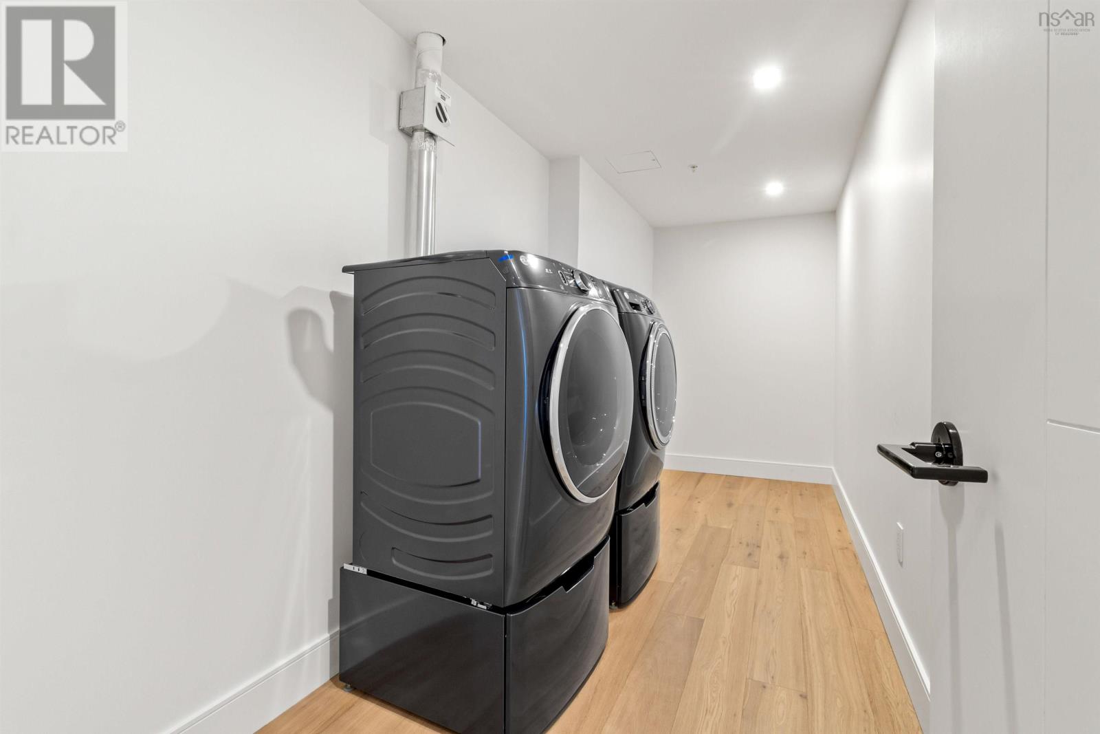 2301 1650 Granville Street Property Photo 36