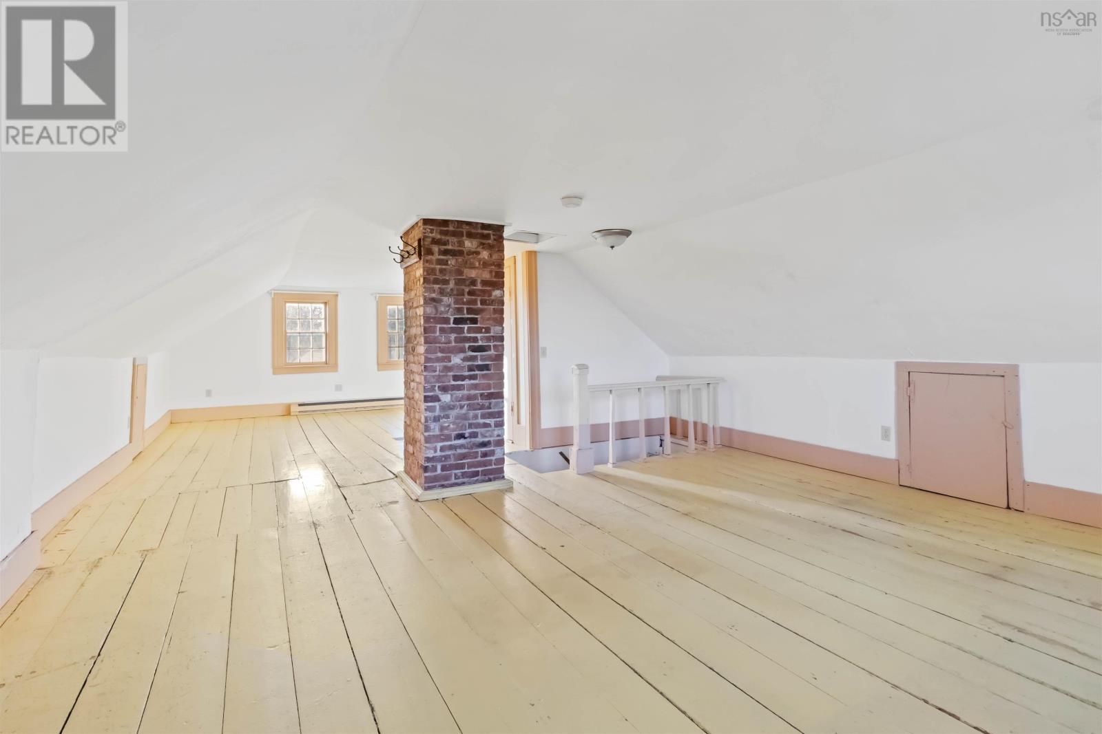 261 Upper Kingsburg Road Property Photo 37