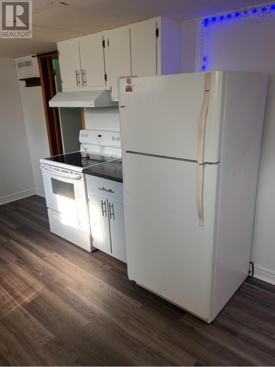200 Reserve Street Property Photo 5