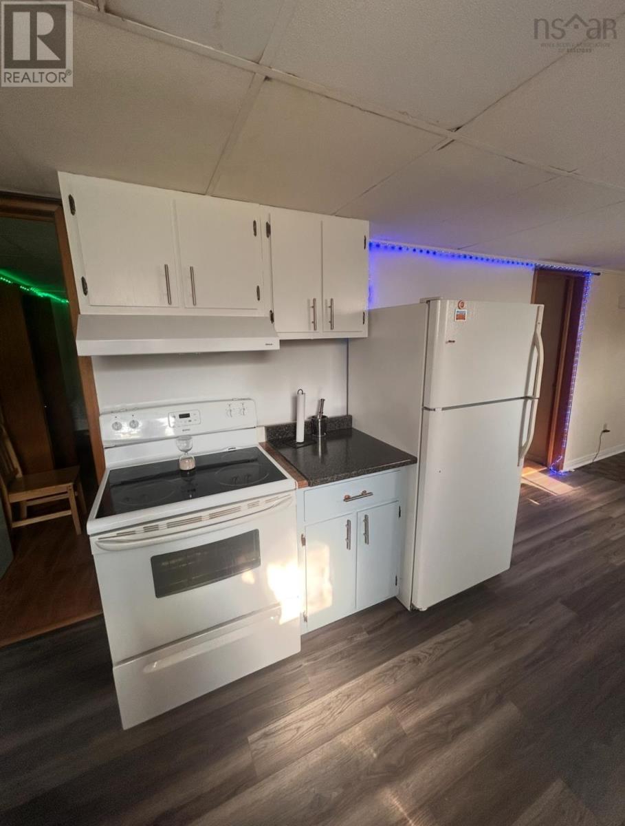 200 Reserve Street Property Photo 6