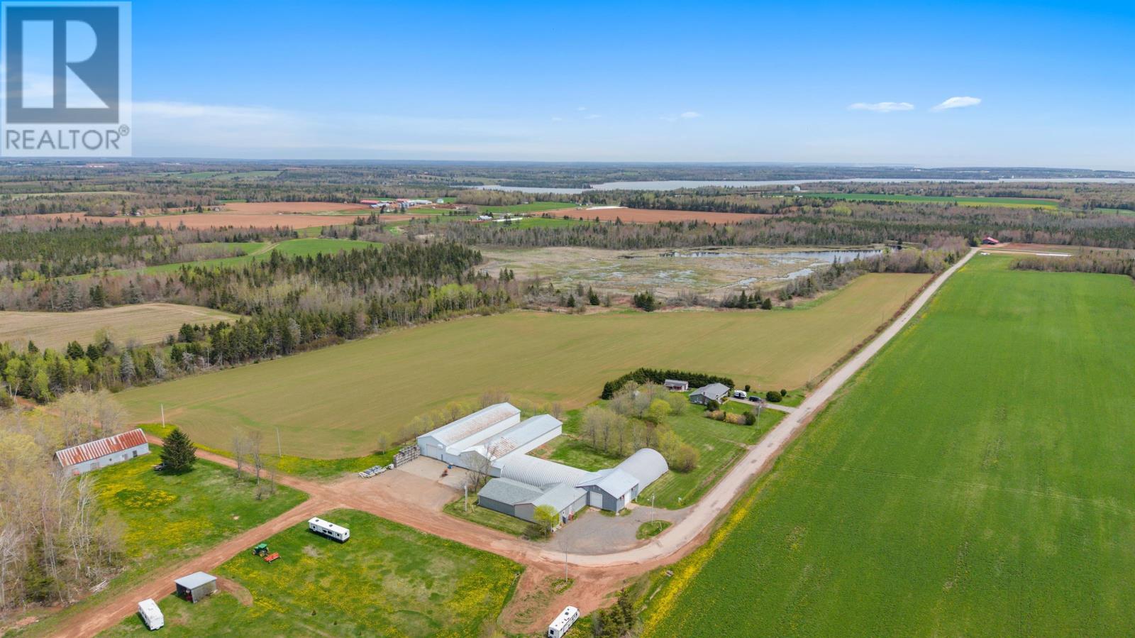 Acreage Macphee Road Property Photo 12