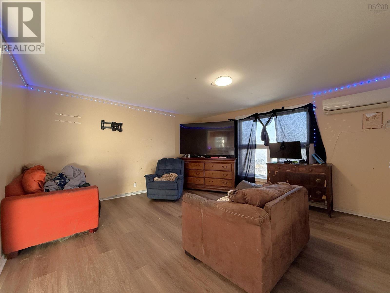 5257 Highway 10 Property Photo 6