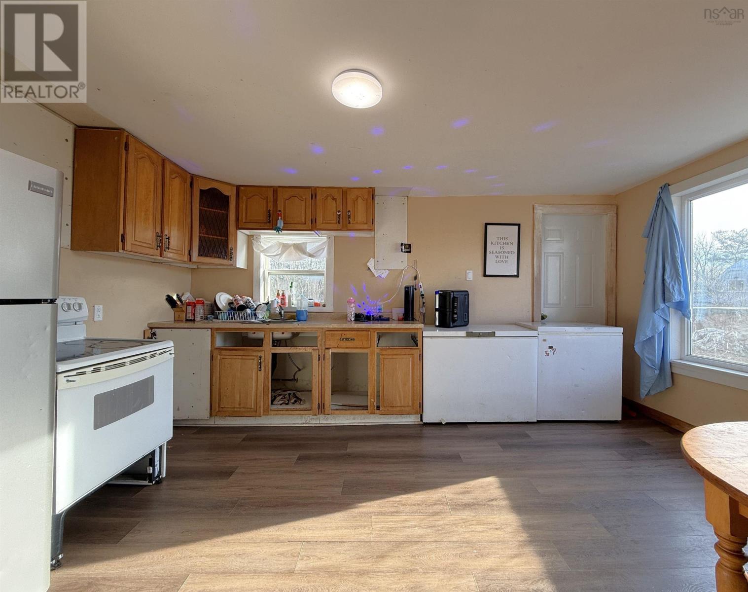 5257 Highway 10 Property Photo 8