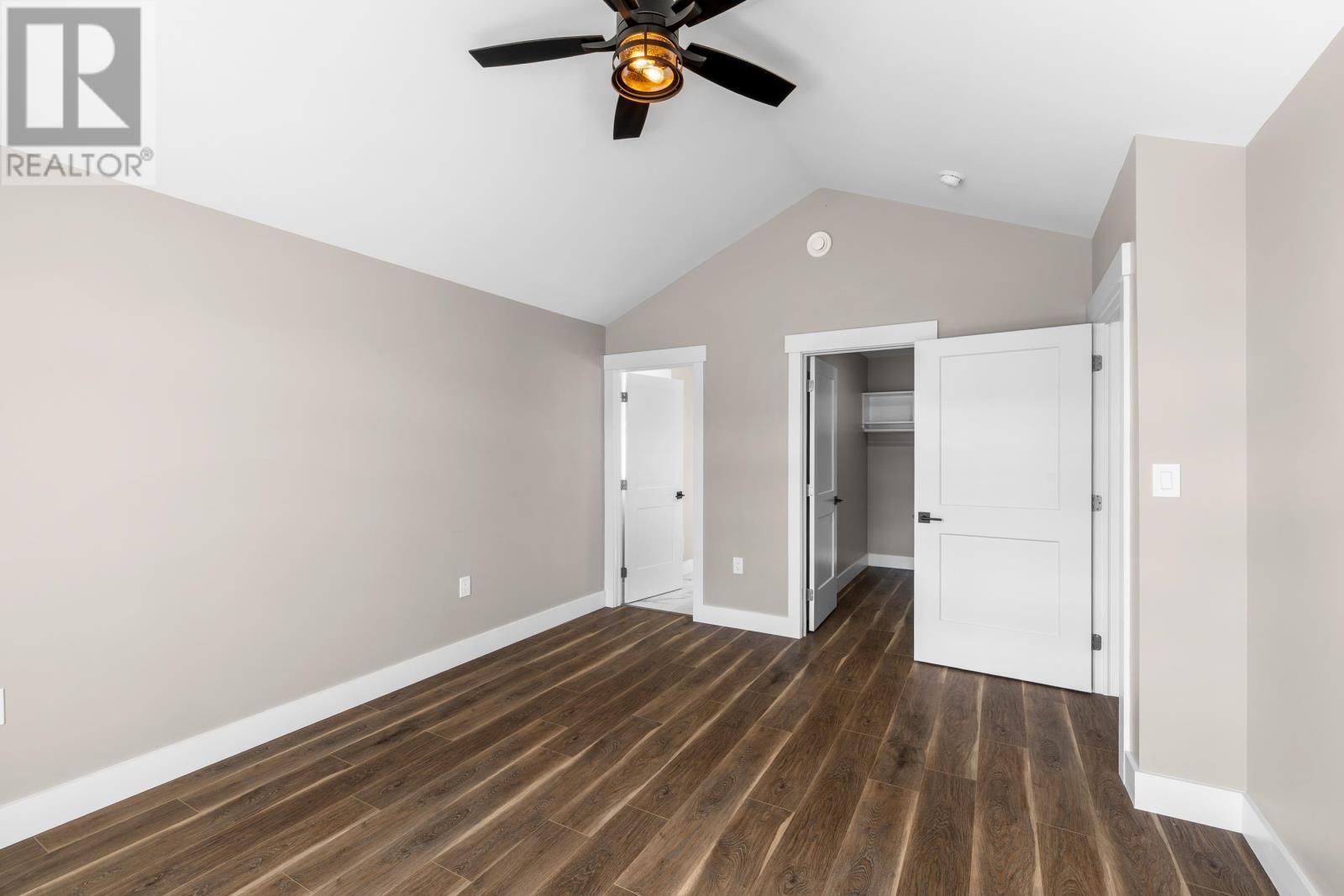 13 625 Murphy Street Property Photo 6