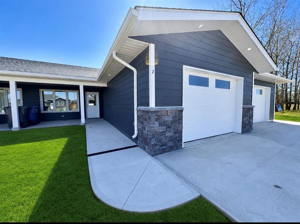 2 807 Young Street Property Photo 1