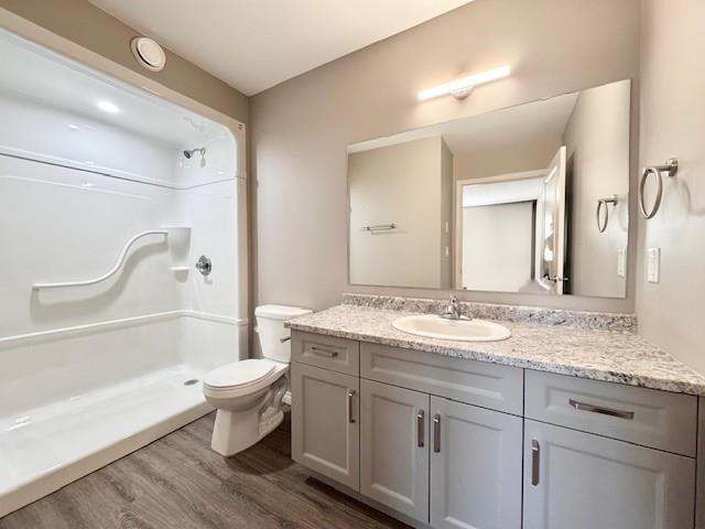2 807 Young Street Property Photo 10