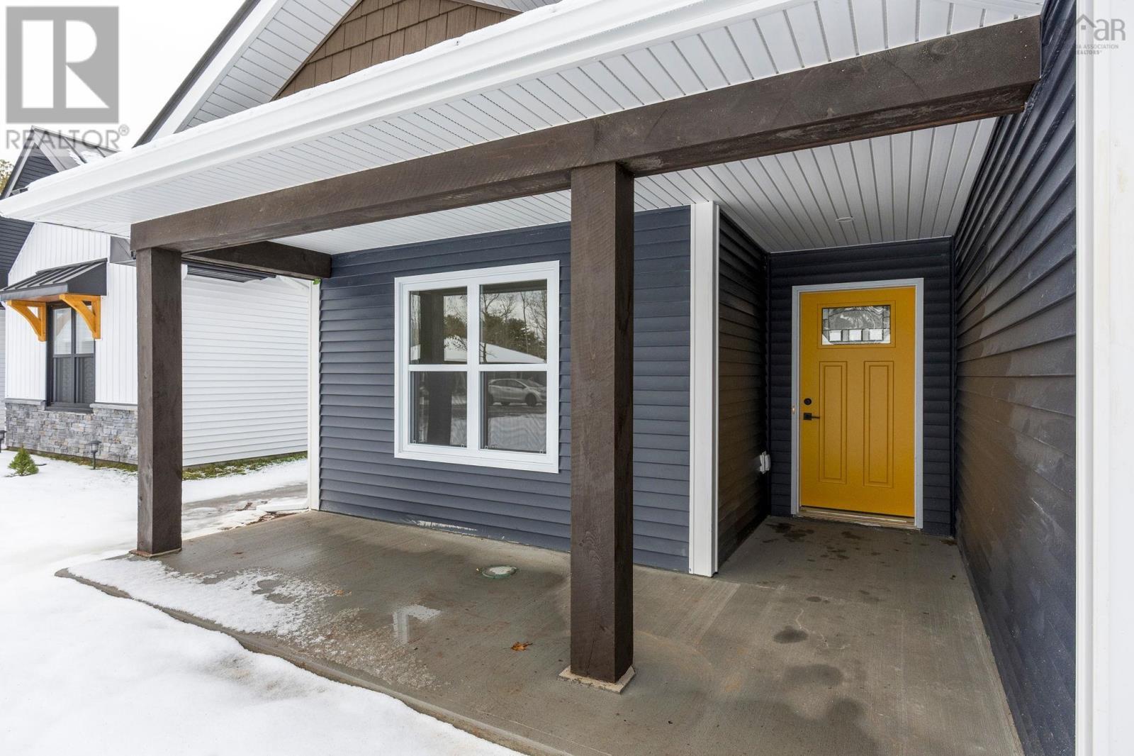 10 Peterson Street Property Photo 4