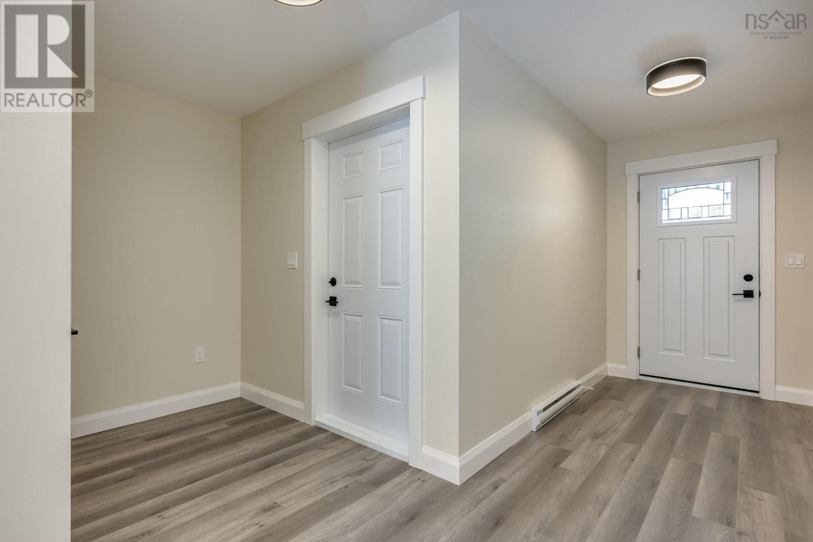 10 Peterson Street Property Photo 10
